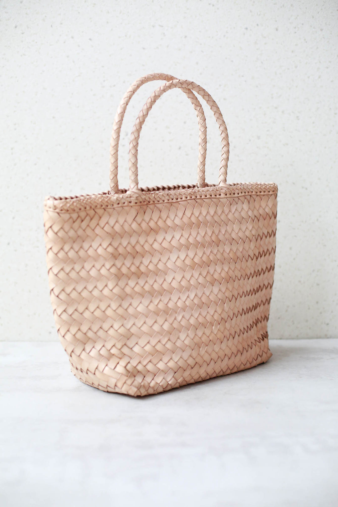 CARLY LATTICE TOTE